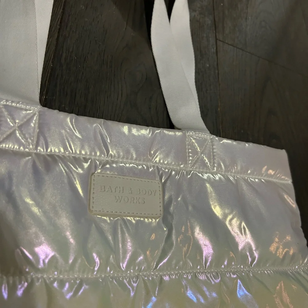 Bath & Body Works Iridescent White Puffer Tote - Picture 2 of 6